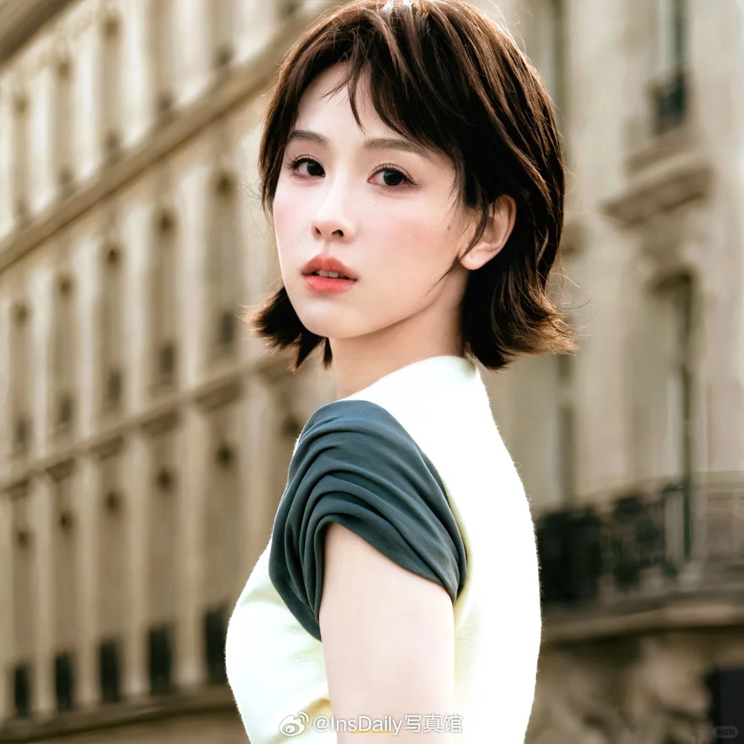 陈都灵|轻盈得像只小猫