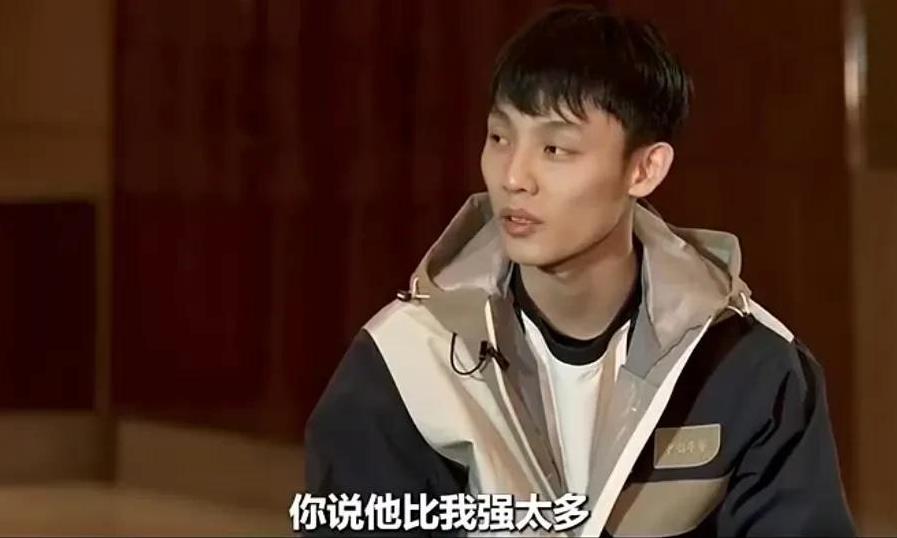 徐杰真的太自信了！广东男篮球员徐杰近期接受了咪咕体育的栏目专访，期间对网络上自