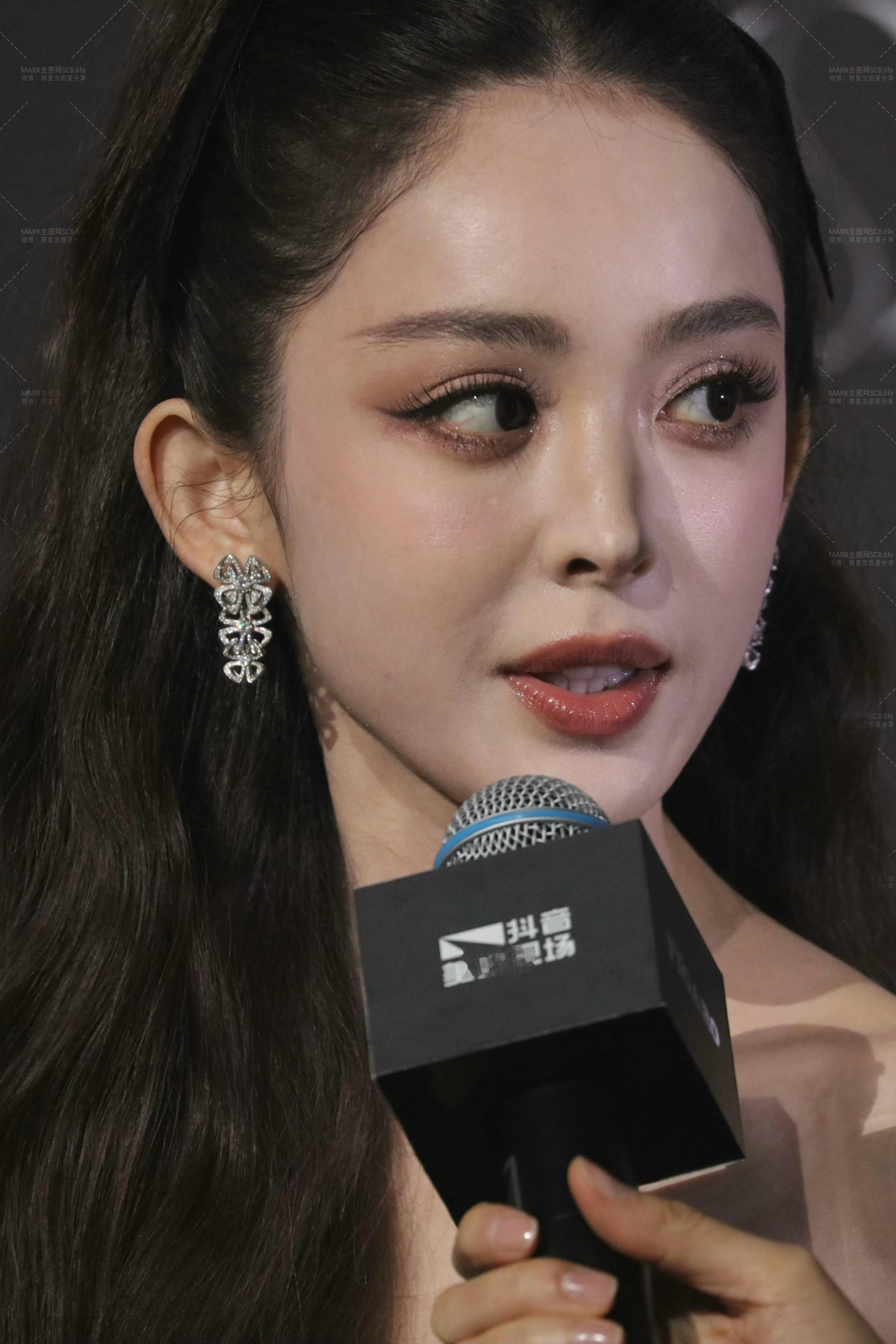 古力娜扎生图特写足弓是一绝​​​