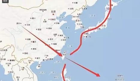 估计现在美国应该跳着脚骂日本和菲律宾这两条第一岛链的看门狗，成事不足，败事有余。