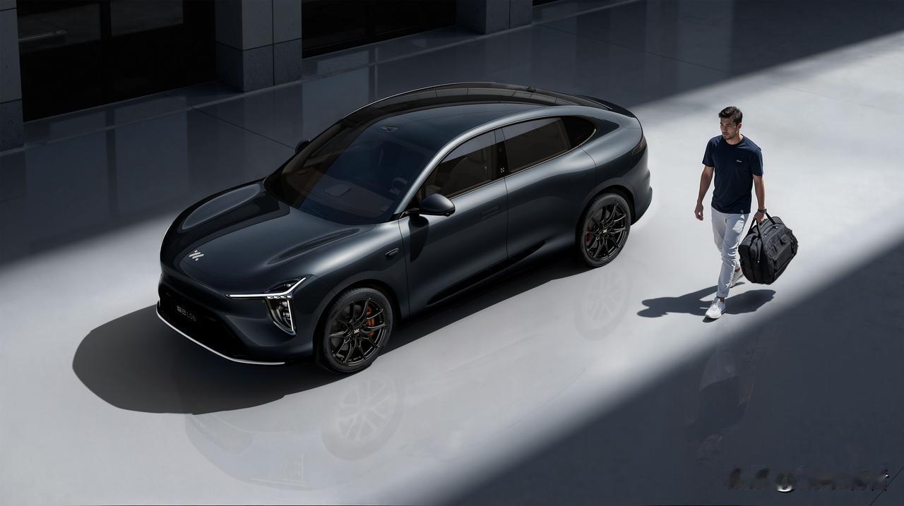 欢聚局封神！智己这俩车有面又能打💯我觉得不管是家庭出游、朋友聚会还是商务