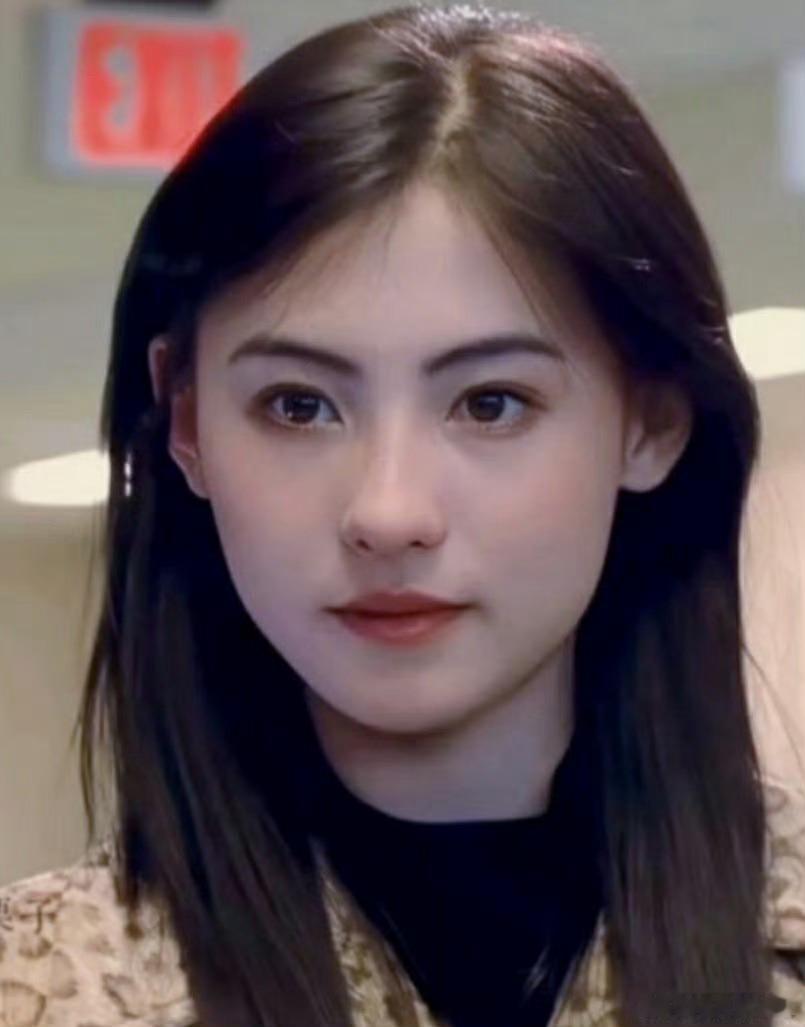 眉毛的重要性：张柏芝当年为了拍无极，张柏芝剃了原生眉，化了这种眉
