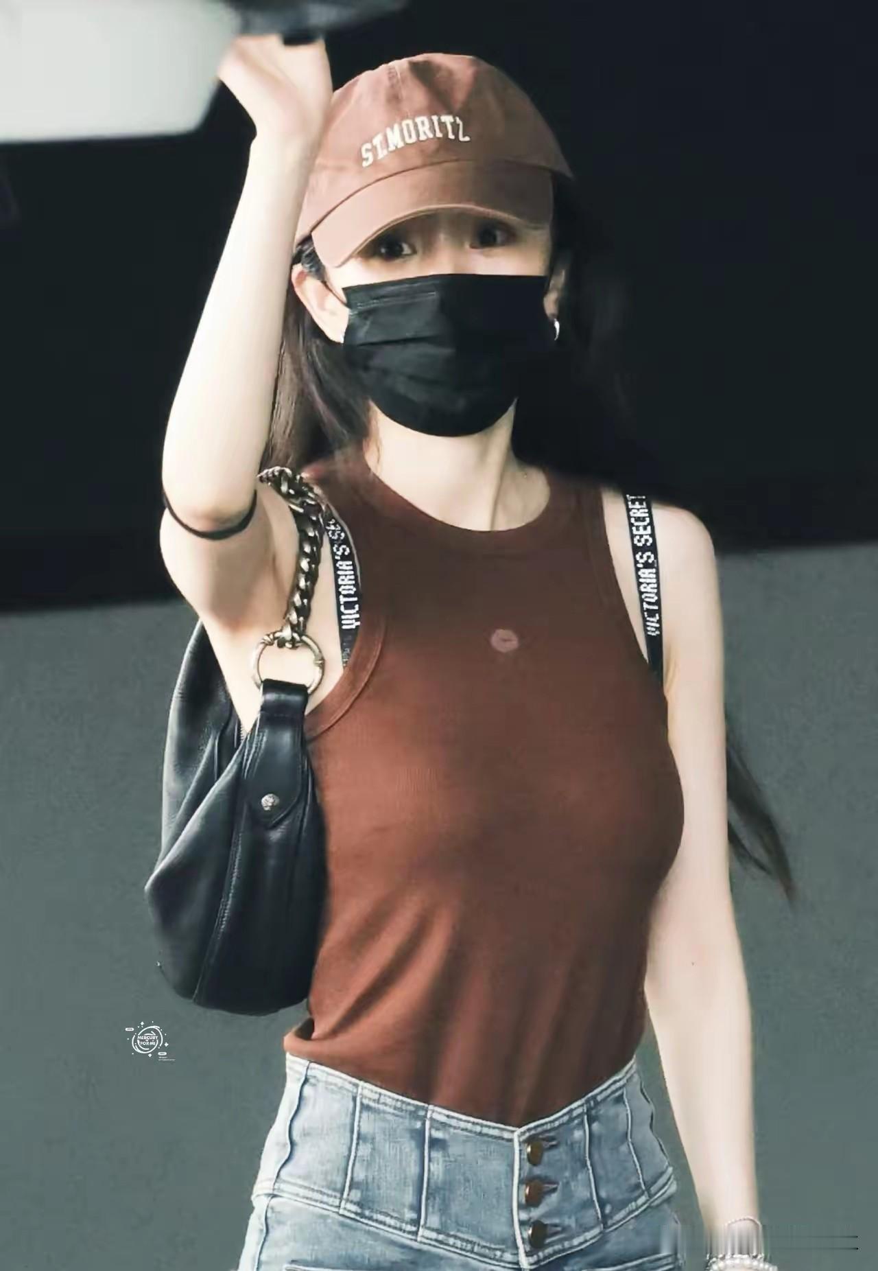 杨幂，生活私服，简单又高级