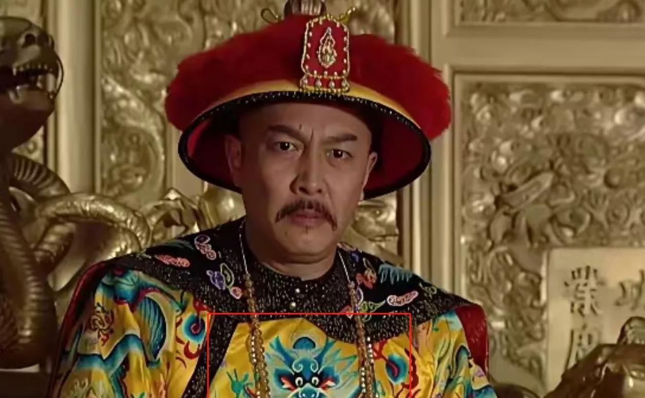三朝元老家里抄出36万两白银，竟是皇帝最尴尬的乌龙？乾隆盯着账本上密密麻麻的