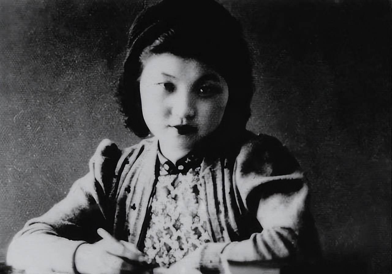 蒋介石亲下密令：除掉这个女人，哪怕她肚子里还怀着我的骨肉。蒋介石亲下密令除掉的女