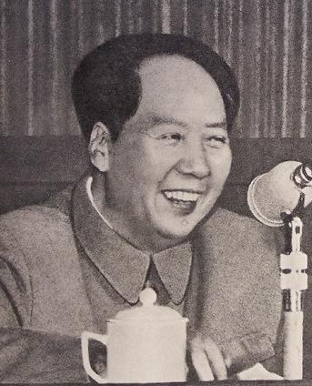 如果毛主席看到现在中国停止阶级斗争为纲，经过改革开放后，中国人民的生活水平提高的