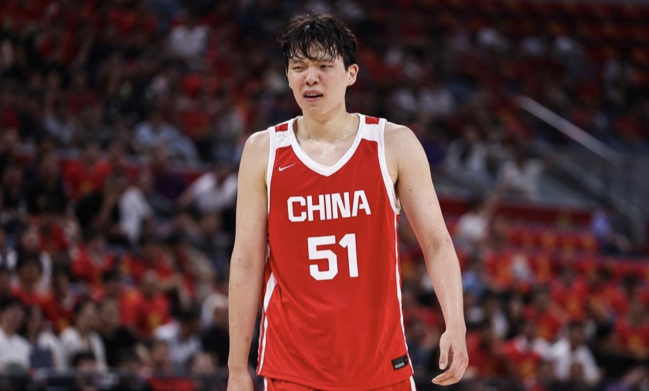 杨瀚森目前对中国男篮影响有限，建议篮协允许他回开拓者训练！杨瀚森在结束世预赛