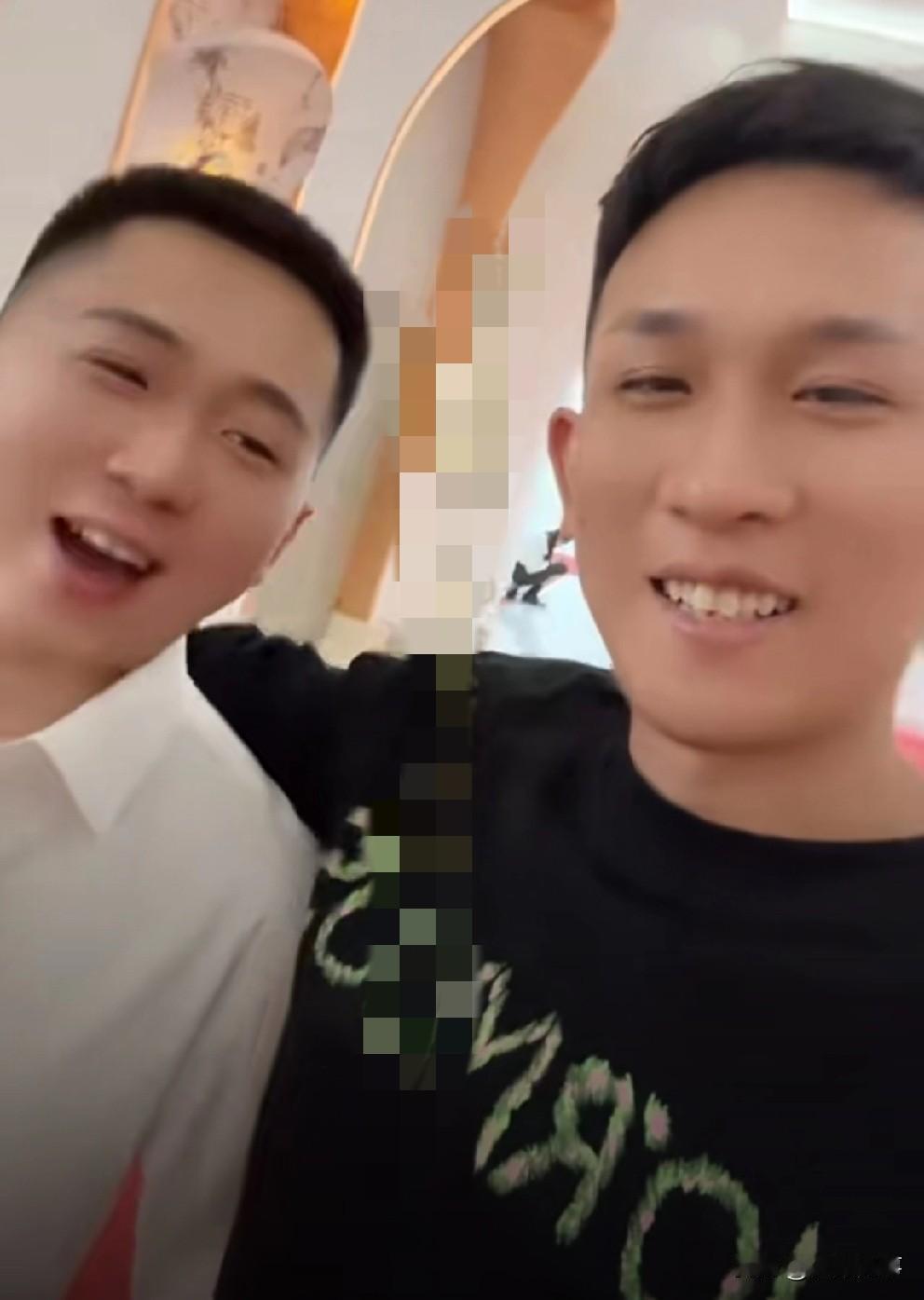 真说中了！T佑婚宴茅台酒被偷，当场抓现行。前几天T佑解