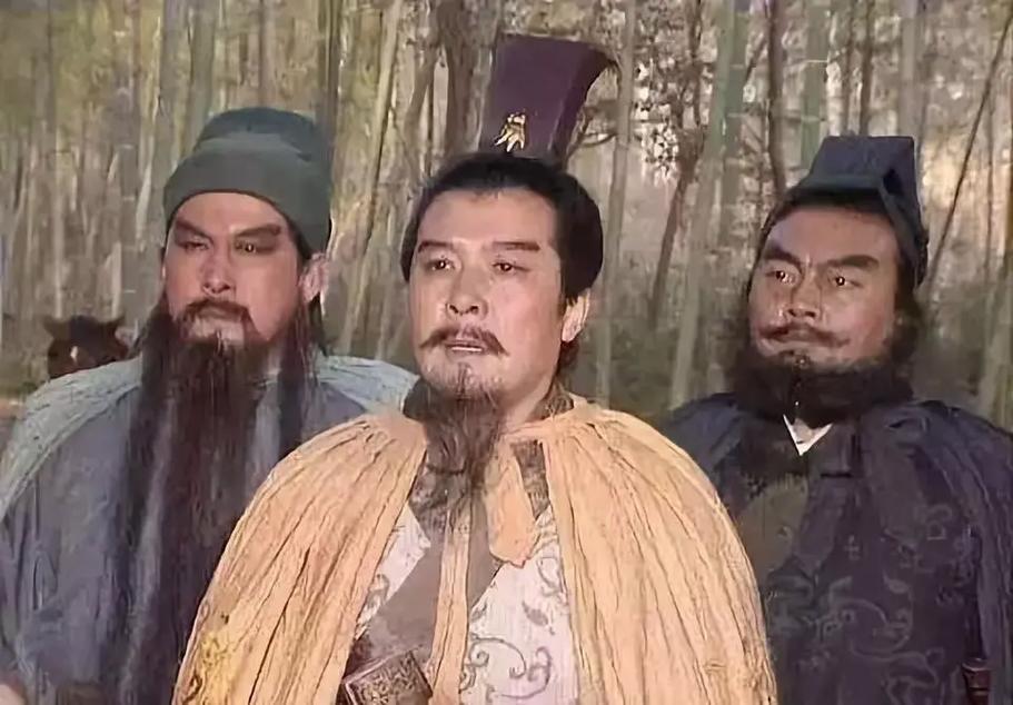 为什么是刘备收荆南四郡，而不是孙权？刘备收荆南四郡，这事儿乍看是赤壁大战后的