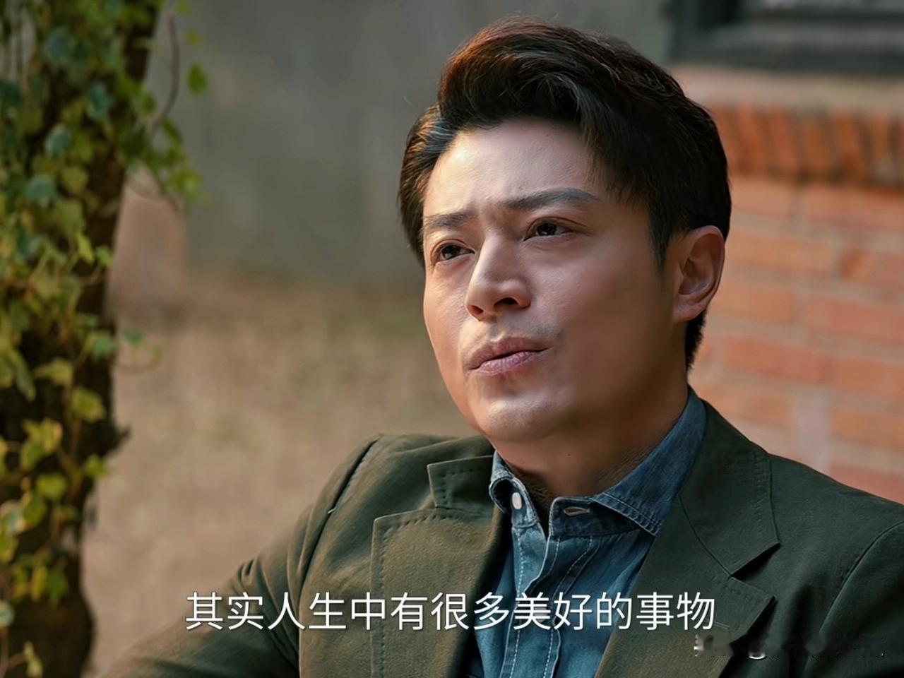 男明星真的不能消失太久不信你看46岁的霍建华，所有的久别重逢不全是惊喜，也会是