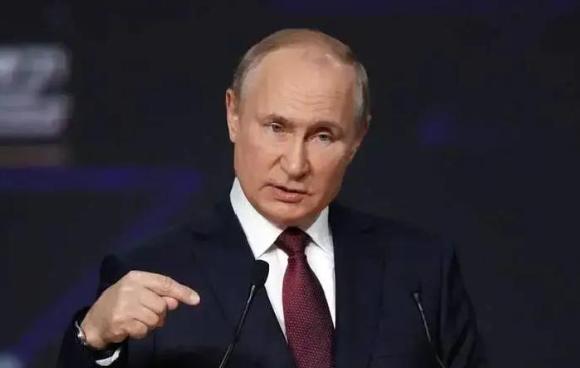 总有人问，俄罗斯会不会被耗死？跟你说句大实话，别说耗了，就算这个地球上最后只剩下