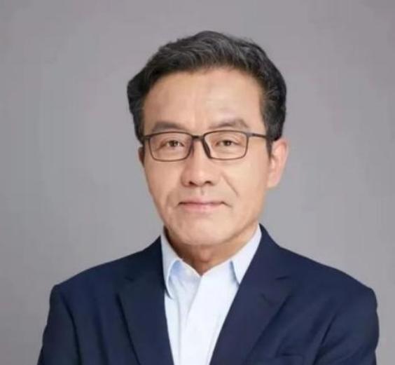 复旦大学教授王德峰，撕开了中国社会当下最大的遮羞布，振聋发聩！他说：“今日之中国