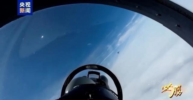 振奋人心！歼16一战锤爆2架美军F-35隐身战机，彻底撕毁美隐身战机神话。说