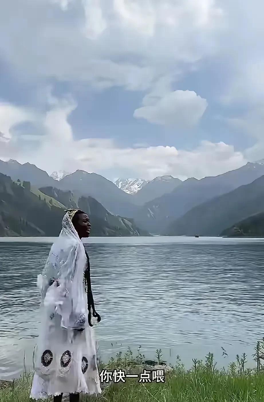 不是我不善良，但是真的忍不住了！新疆的好山好水好风景！结果去了一个煞风景的人