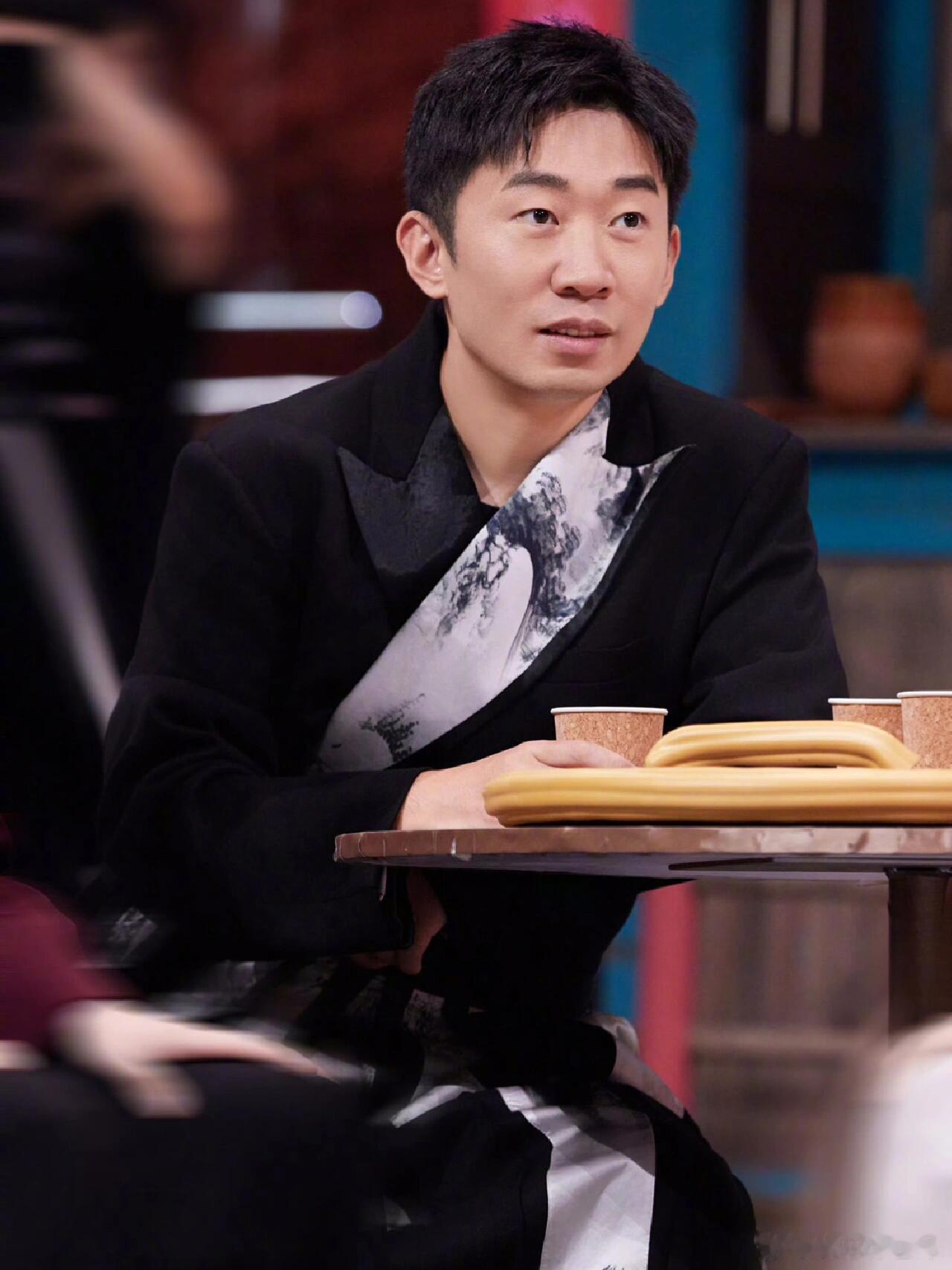 陈卓璇演唱会嘉宾杨坤杨迪陈卓璇演唱会惊喜嘉宾官宣杨坤、杨迪，一人实力派唱将，一人