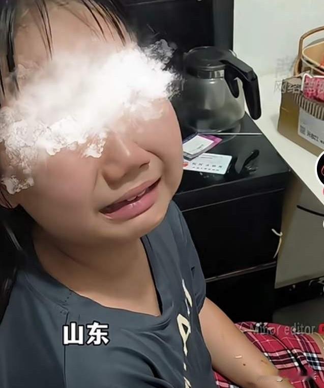 35岁二婚女带8岁女儿嫁45岁头婚男，结婚不到两个月就铁了心要离婚！就因为女