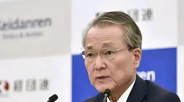 筒井义信公开对中日对峙做出表态！在高市早苗发布涉台言论后，中日关系或许就再也难以