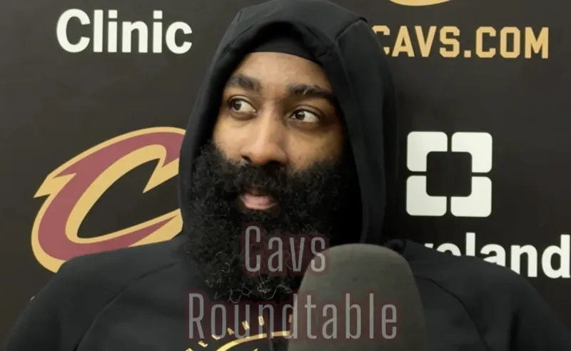 NBA季后赛首轮，骑士将对阵猛龙。骑士球员詹姆斯-哈登接受了记者采访，谈到了