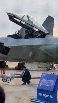 一比吓一跳，看完了迪拜航展，才发现，我们的歼20才是真正的王者……迪拜航展结