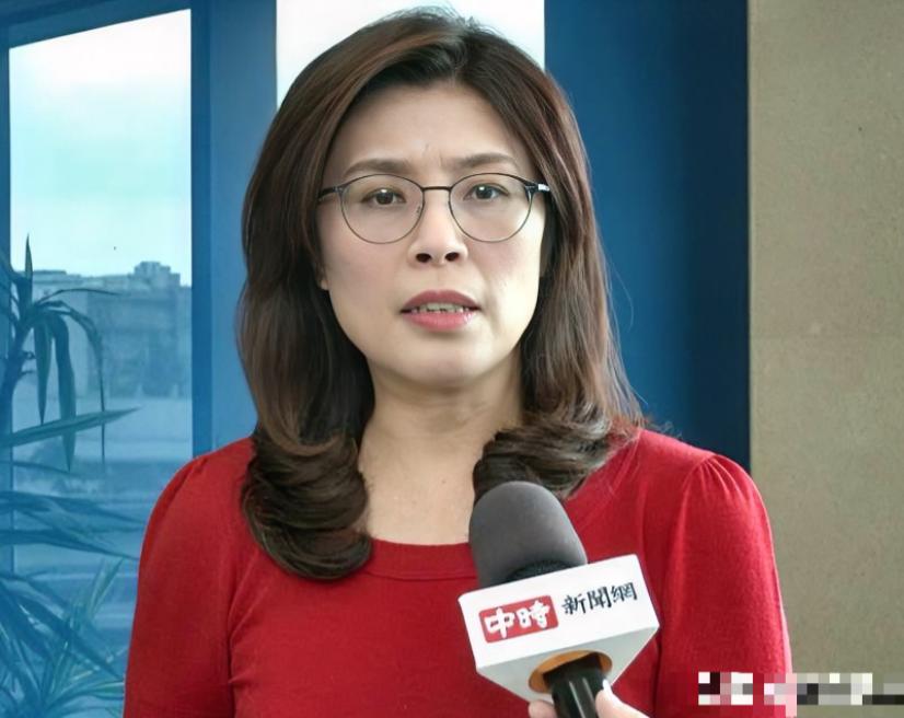 郑丽文高喊着要“尊严”、要“对等”进京，很多人以为这是两岸谈判的筹码。错了！真相