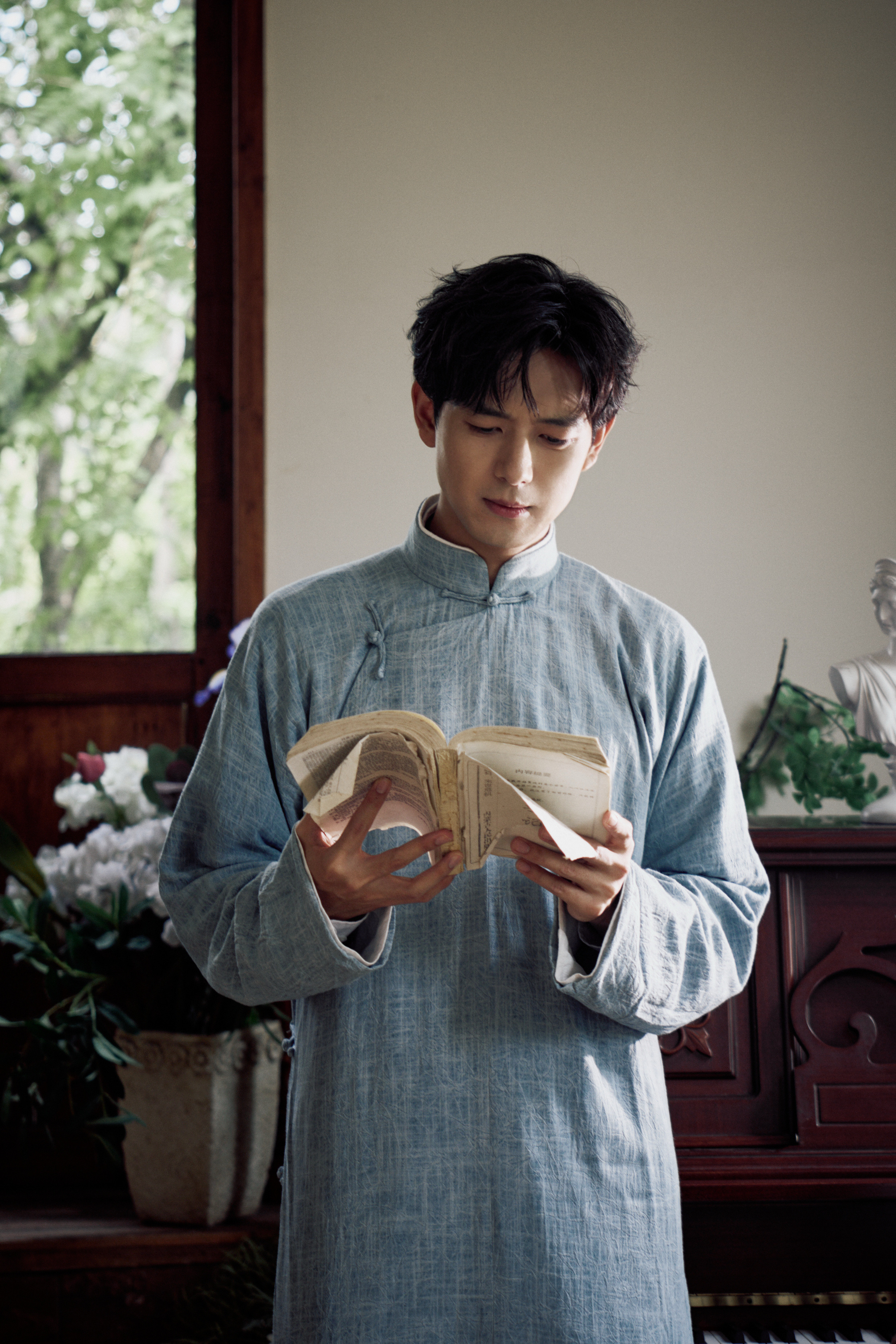 李现我不是大师lx李现上官诚明9月28日星期一小雨昔日富家少爷跌落尘