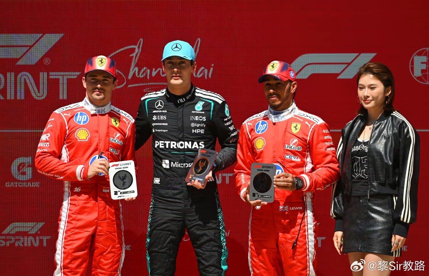 吴艳妮为拉塞尔颁奖拉帅是不是继Tpose之后再研发一个新动作呢其实Lec.,h