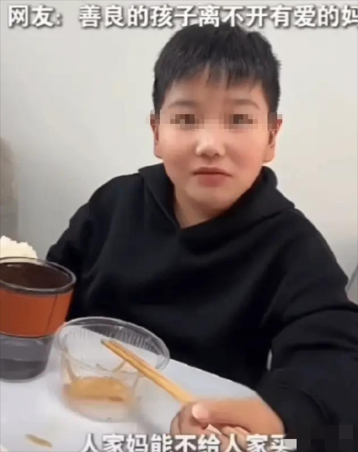 “一瓶牛奶，暖哭全网！”河南商丘，一段母子对话引发无数人泪目，妈妈发现孩子把带的