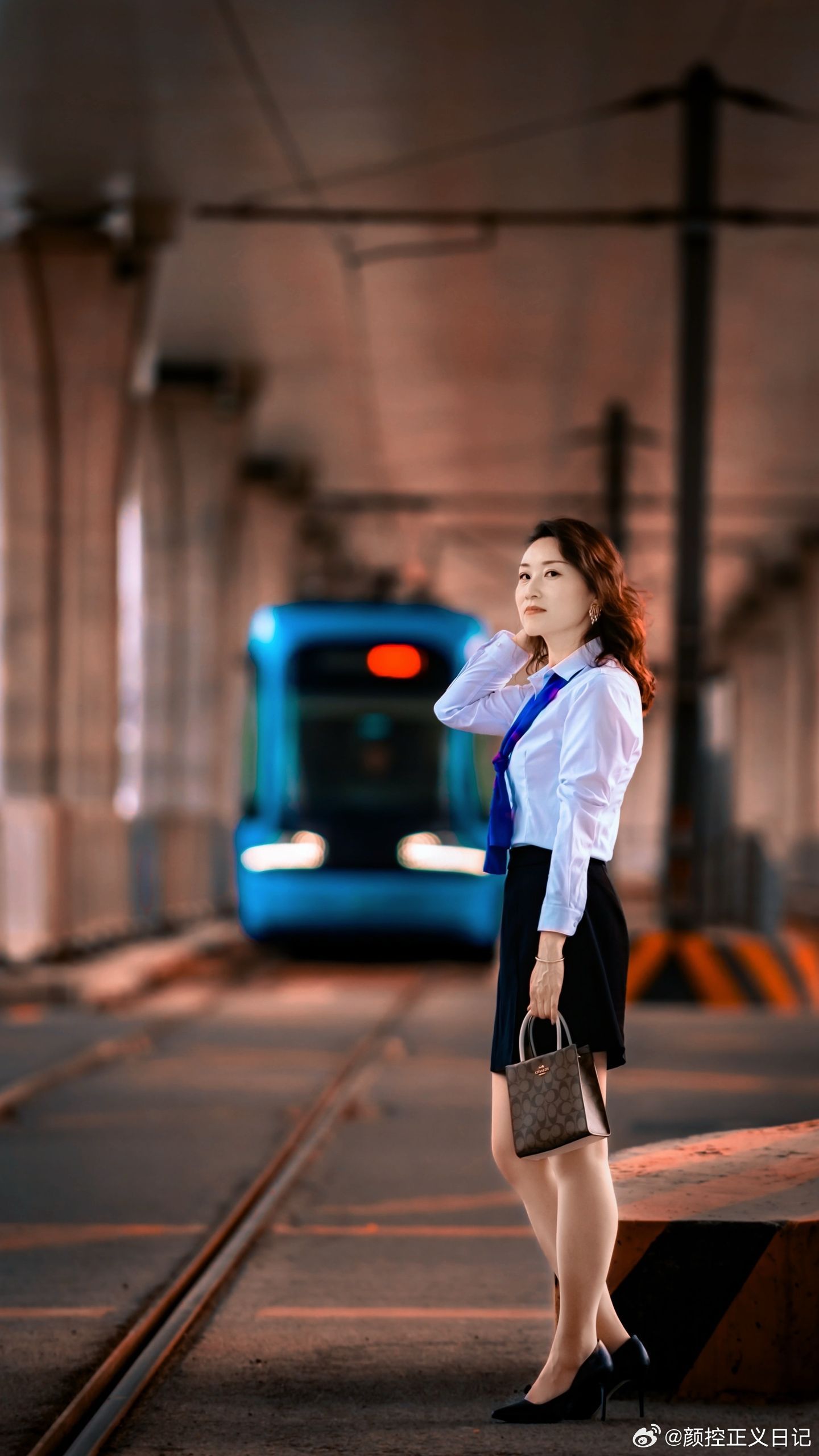 轻熟女神范儿知性美美女