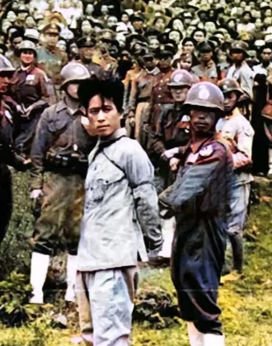 1947年南京雨花台刑场，日本战犯、曾经担任宪兵小队长的松本洁被公开枪毙。松本洁