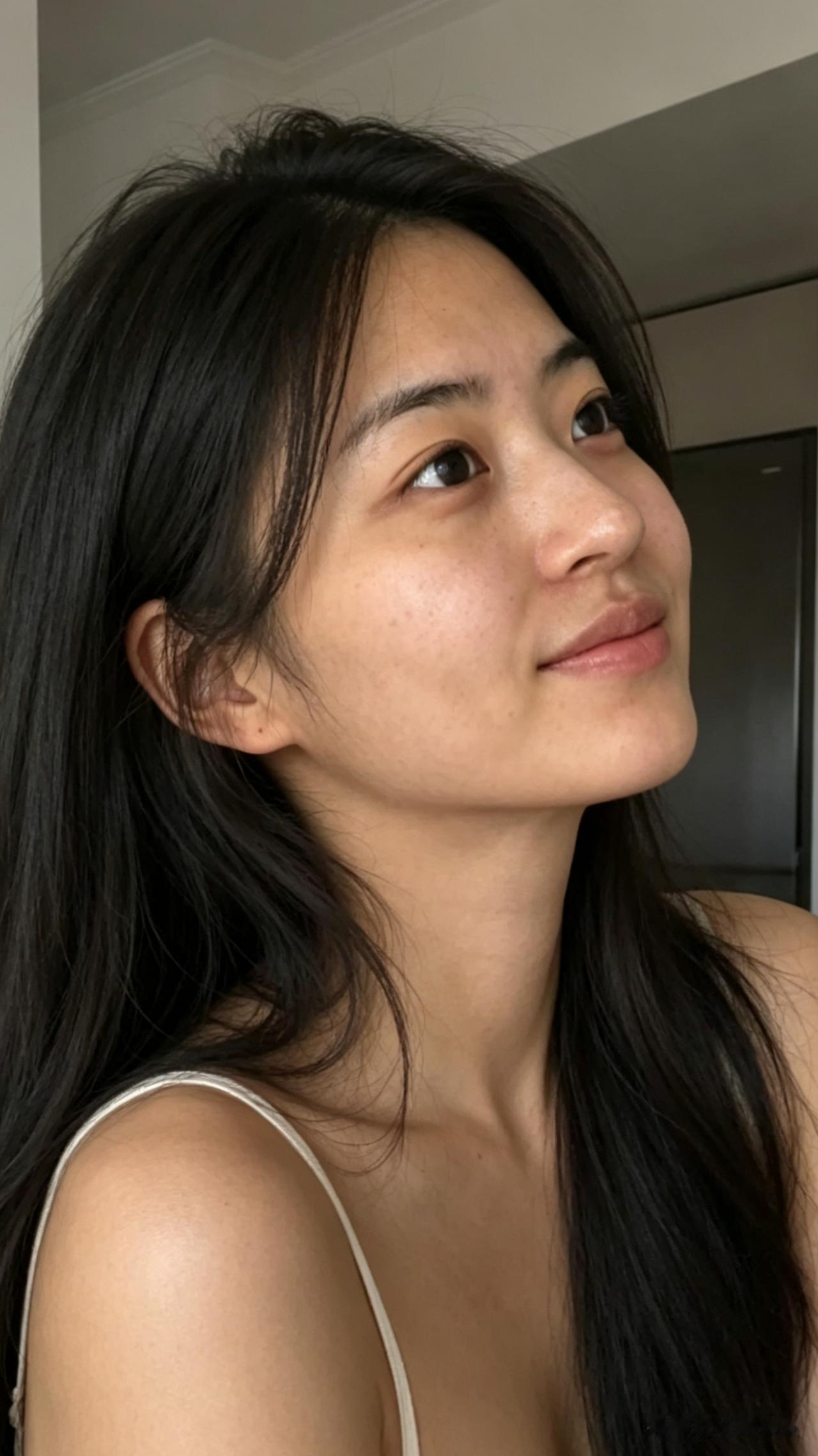刚刚起床，脸都没洗，这才是真正的素颜。