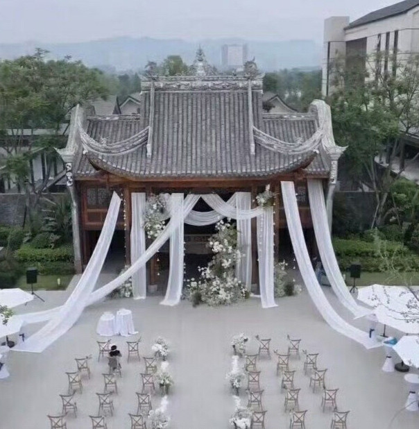 这种中西结合的婚礼你觉得如何