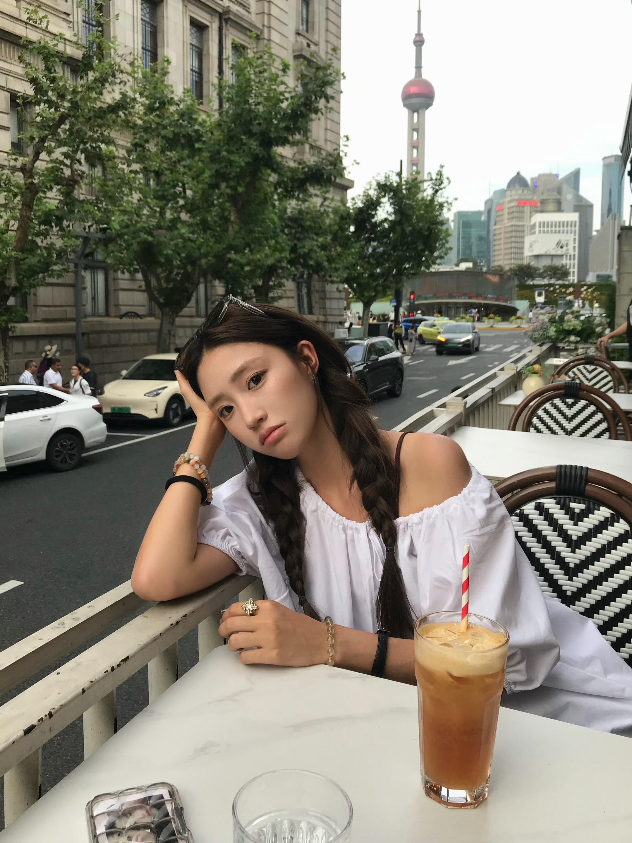 上海热的我笑不出来