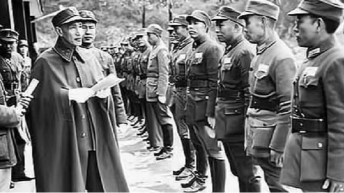 1949年，蒋介石带着60万大军败逃台湾，军队成员大部分都是没结过婚的年轻人，为