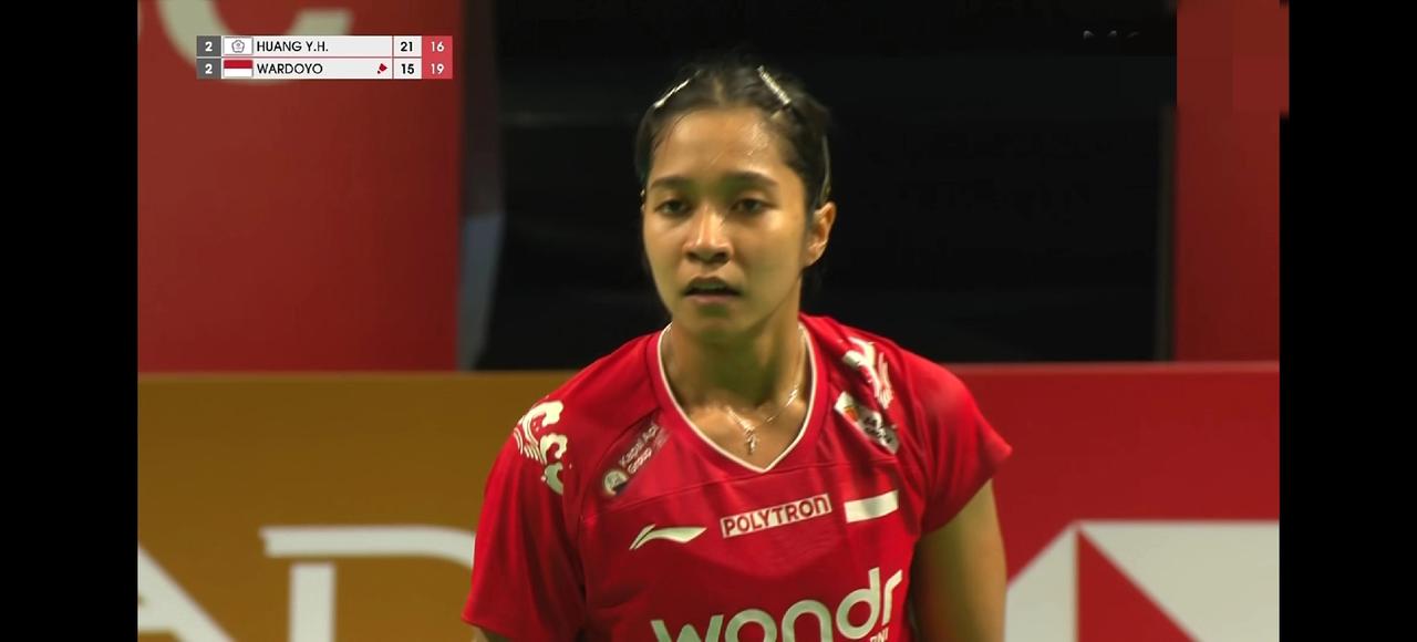 北京时间4月28日晚，刚刚结束了一场羽毛球尤伯杯小组赛C组第5场女单比赛，世界排