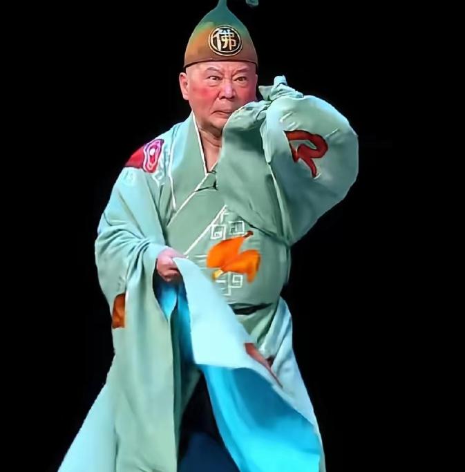明眼人都看得出来，郭德纲这次翻车，既不是年岁渐长，也不是业务能力退步，根源在于被