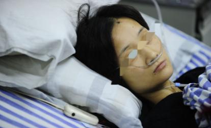 “薄情寡义！”江苏，女子身患重病，左眼失明，右眼视力下降，丈夫却把她送回娘家，让