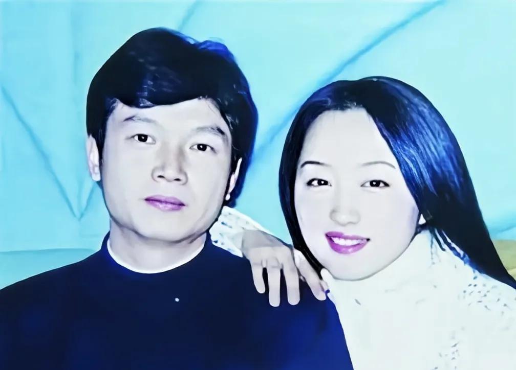 难怪赖文峰出狱后没有再去找杨钰莹，原来在赖文峰出事前两人就已经分手了，当时杨钰莹