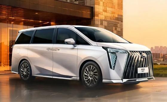 2026款M8HEV正式上市了豪华MPV现在已经杀入“1”字头了同时叠加完政府