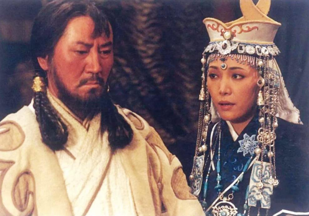 1202年，成吉思汗消灭了塔塔儿部。他把首领的女儿也速干抢回纳为妃。不料，几日后