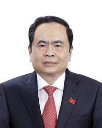 越南意识到离不开中国了。越南国会主席陈青敏称，越方始终将中国作为对外关系的头等优