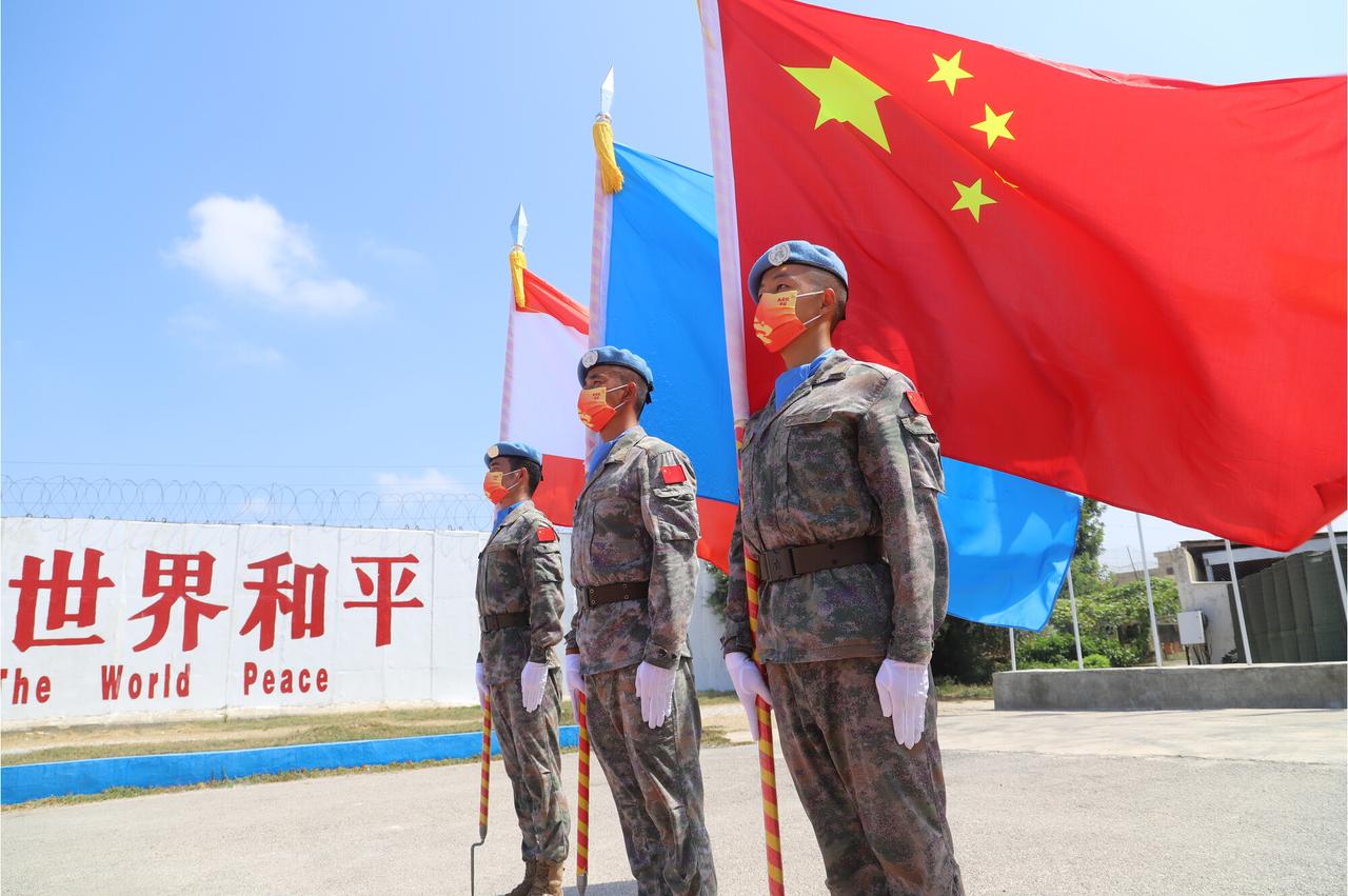 美俄峰会前夕博弈升级：美国提议驻军乌克兰，俄方：可以考虑，但最好是中国军队距