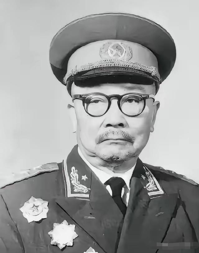 特务头子缪庄林，借着去西安述职的空子，闯进延安，直接就跪在地上：我来认罪，中央社