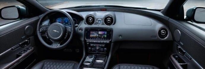 没有大屏的年代，豪华车内饰原来的味道七年前的豪华车内饰，至今回看还是惊艳。雷克萨