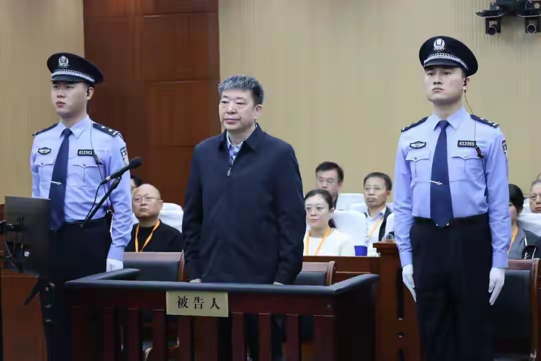 据央视新闻报道，武汉市原市长周先旺因受贿6050万元，一审获刑14年。周先旺受贿案为何备受关注？周先