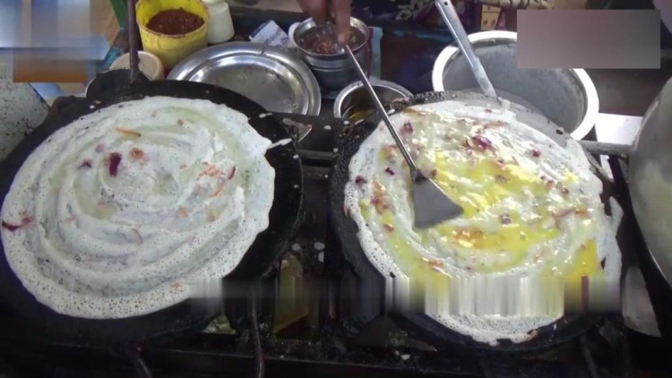 印度人这是做鸡蛋煎饼