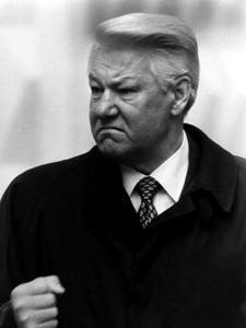 俄罗斯真正英明的是前总统叶利钦，在明知自己无能的情况下能实事对待，最后选了一个好