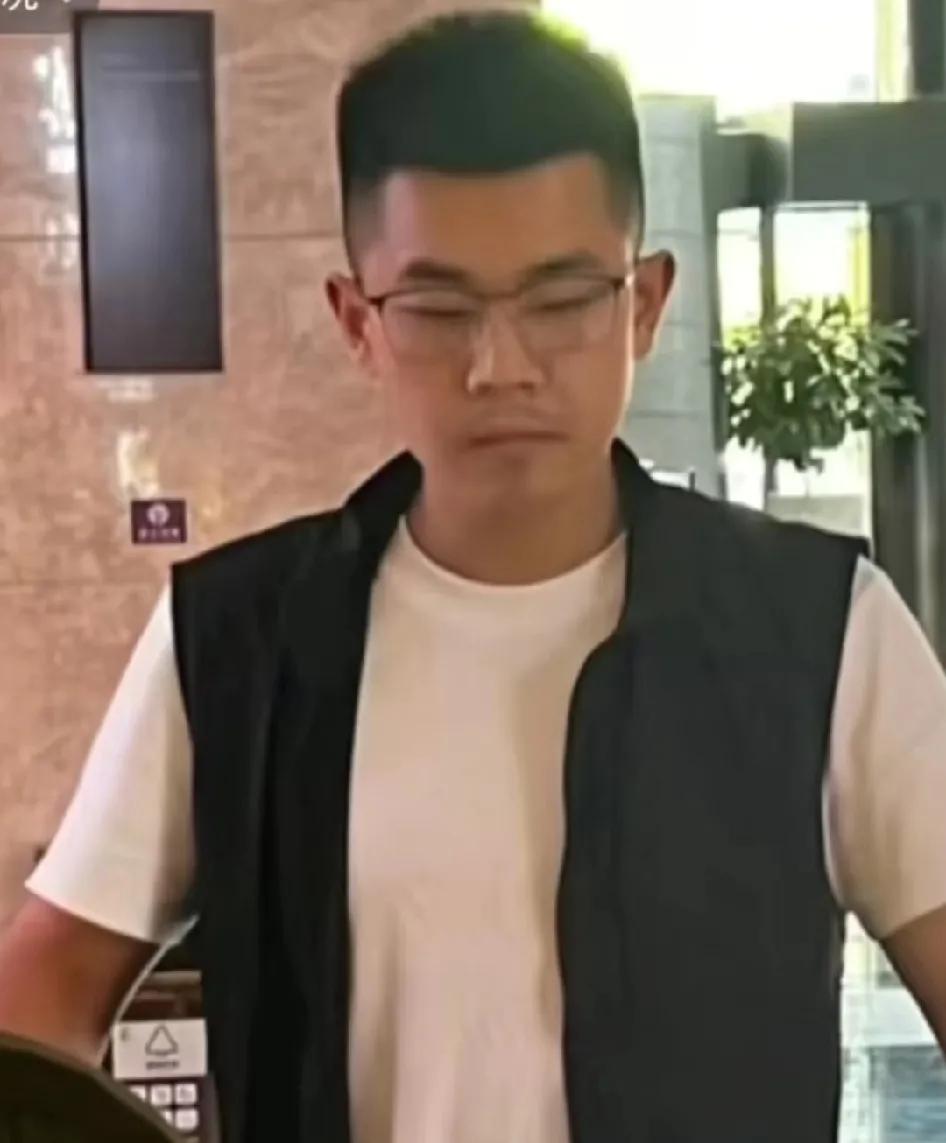 孟村金某这事绝不是偶然！从学生时代殴打同学，到婚后家暴妻子，每一次都有父