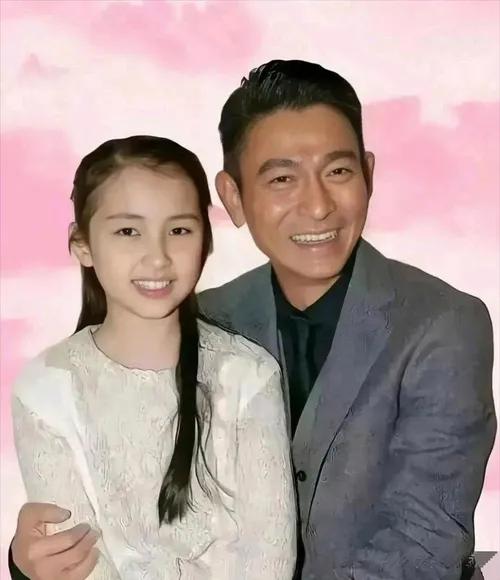 12岁刘向蕙（Hanna）被曝曾在校园“凡尔赛”式提及父亲，称“爸爸周末在家陪我