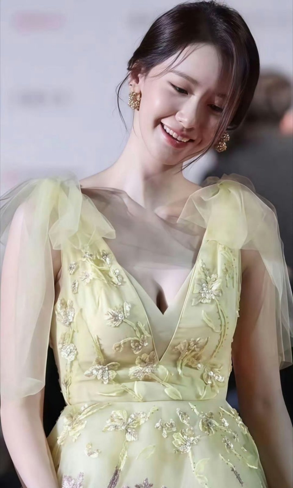 这还是我认识的林允儿吗，这身材比脸还吸引人
