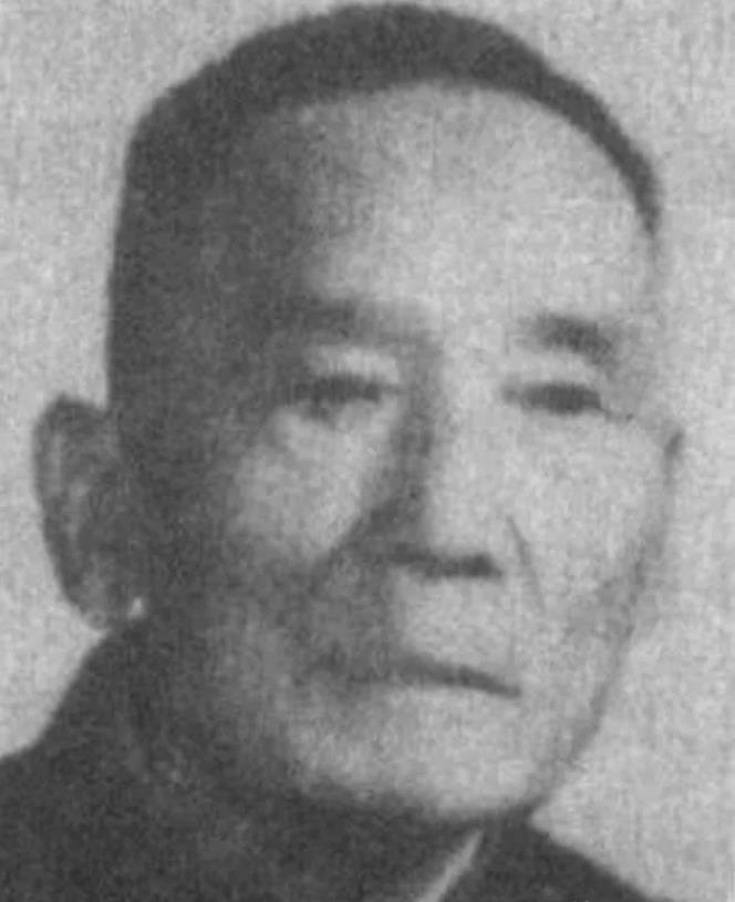 1950年，国军将领起义后，出任解放军军长，却暗中联系蒋介石，由此被抓！聂荣臻却